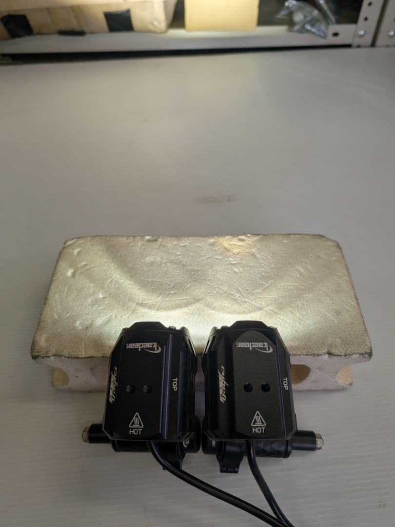 カエディア Cyber LED プロジェクターライト フォグランプ