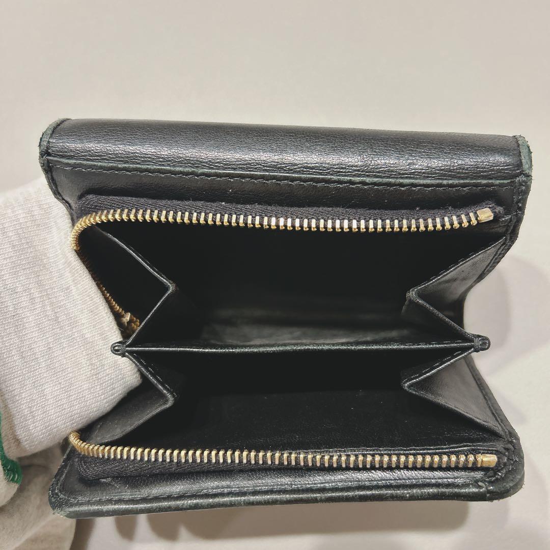 miumiu 三つ折り財布