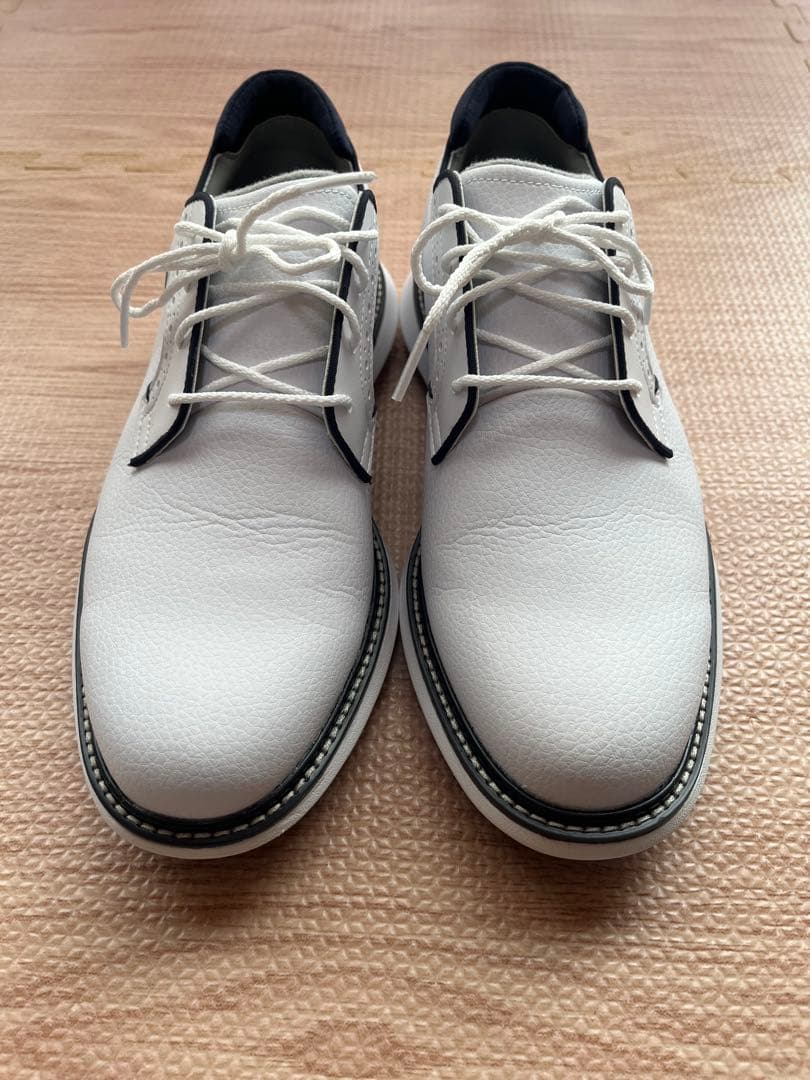 FJ ホワイト ゴルフシューズ スパイクレス