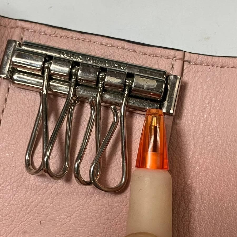 値下LOUIS VUITTON ルイヴィトン キーケース ミュルティクレ4ピンク