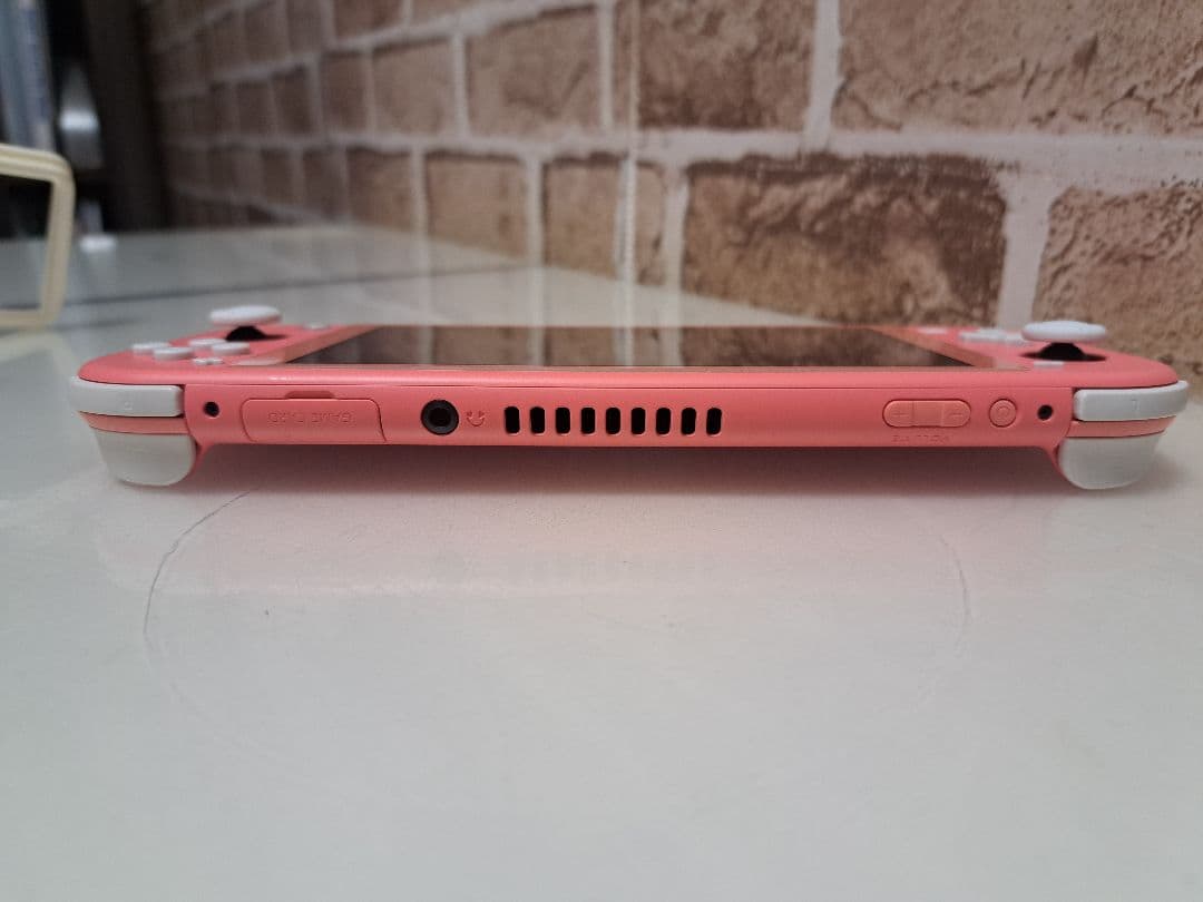 Nintendo Switch Lite　64GB メモリーカード 付き