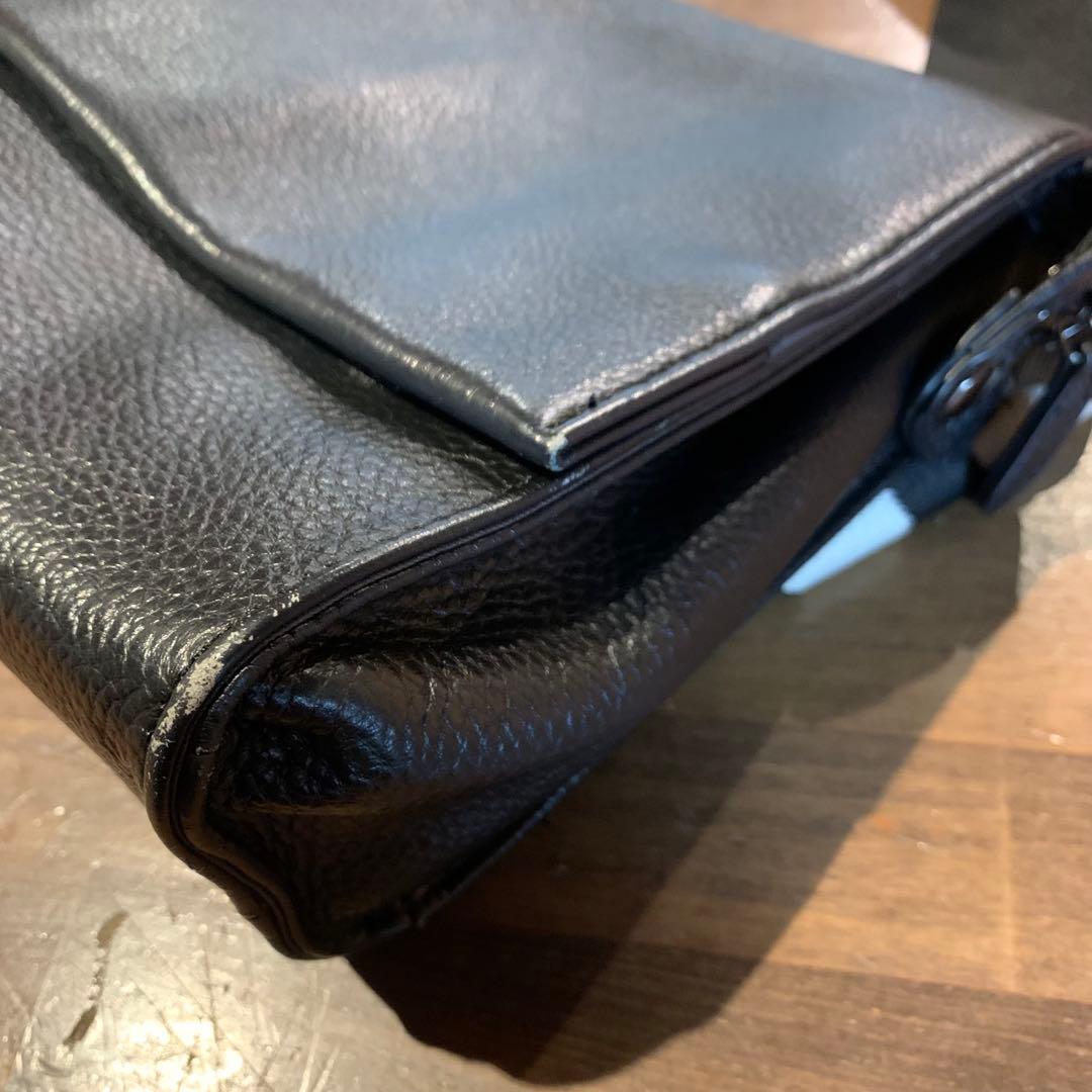 イアハピヨネ　ワイドテープショルダーバッグ