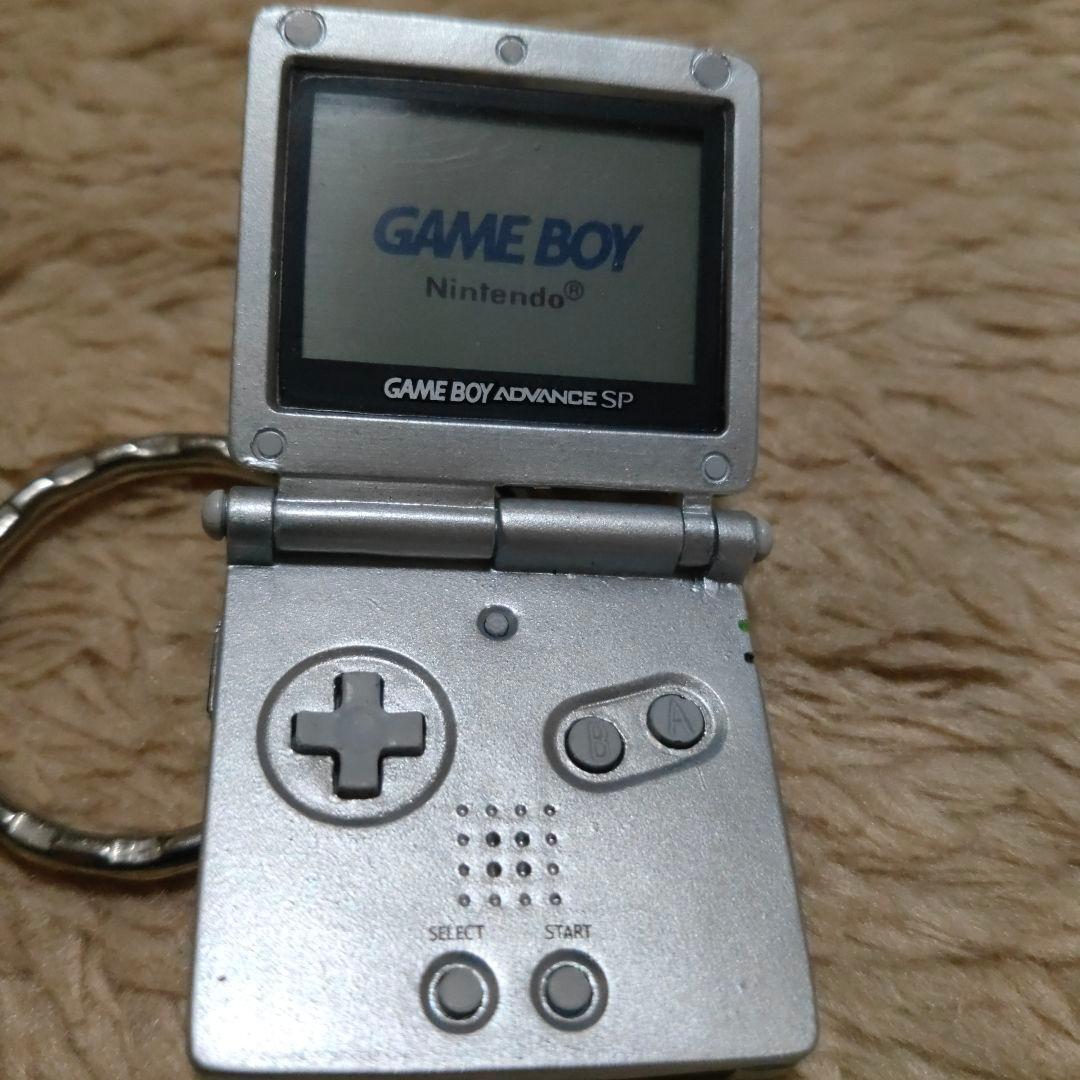 任天堂　歴代ハードキーホルダー　携帯ゲーム編　5種セット　Nintendo