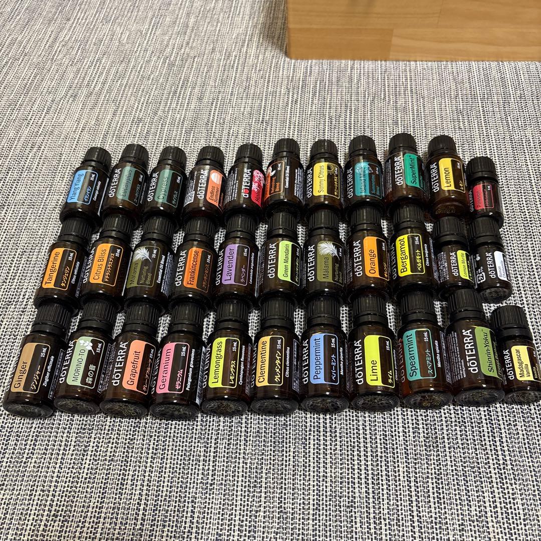 ア*ラ様 エッセンシャルオイル　８０本セット　精油ボックス付き