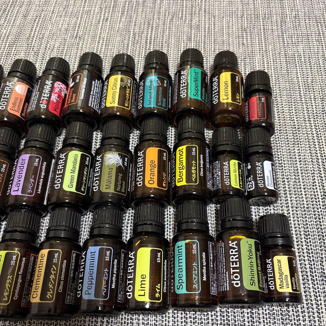 ア*ラ様 エッセンシャルオイル　８０本セット　精油ボックス付き