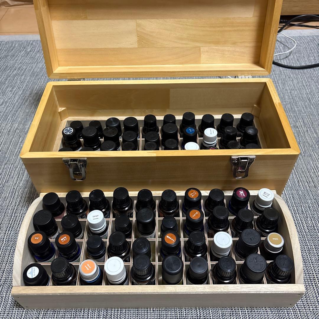 ア*ラ様 エッセンシャルオイル　８０本セット　精油ボックス付き