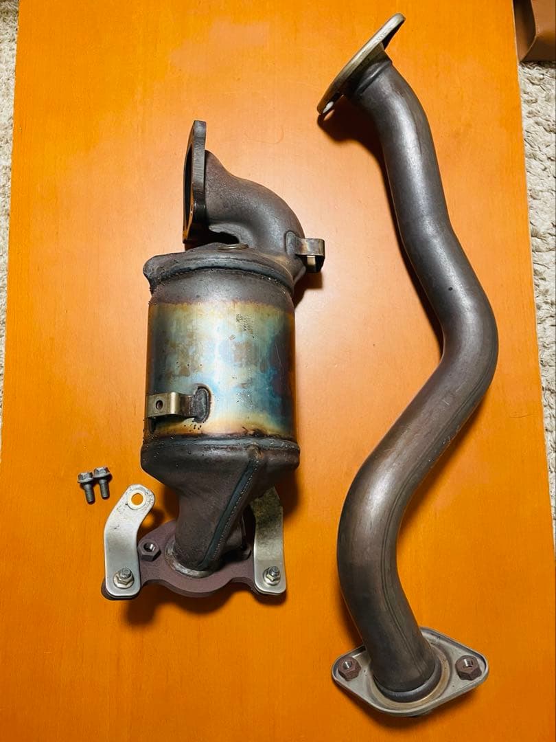 スイフトスポーツCBA-ZC33S 純正触媒&フロントパイプセット