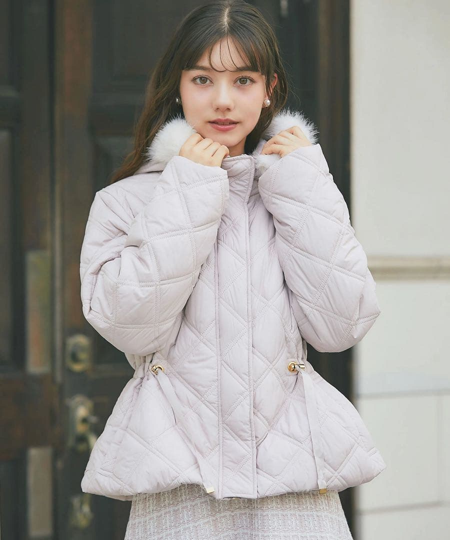 フードファー取り外し可能ドロスト付きキルティングショートコート　新品　未使用