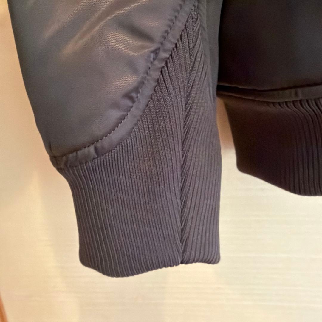 ユニクロ +J ハイブリッドダウンオーバーサイズMA-1ブルゾン グレー