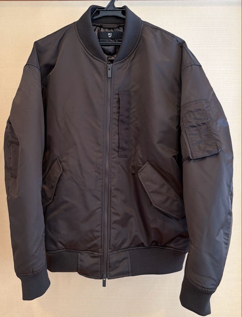 ユニクロ +J ハイブリッドダウンオーバーサイズMA-1ブルゾン グレー