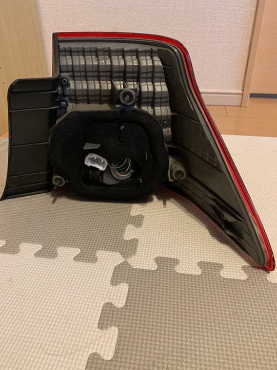 美品‼️18系クラウン 純正テールランプ