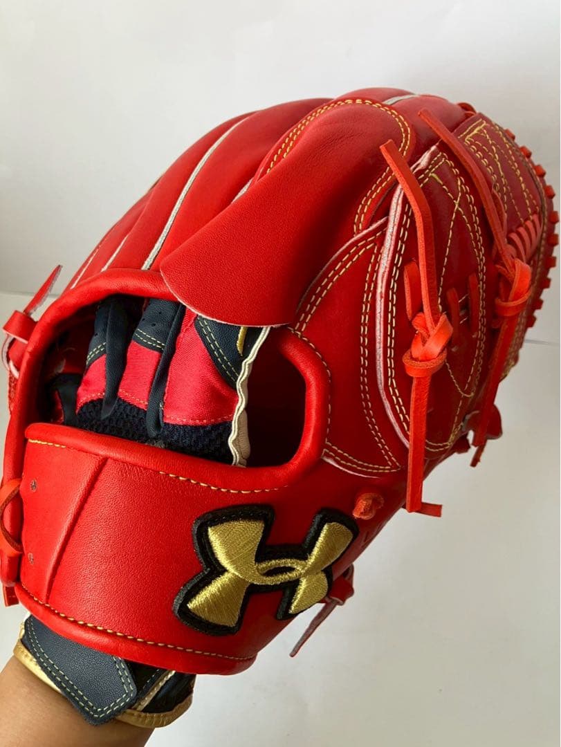 アンダーアーマー　硬式　アンディナイアブル 投手用 グローブ　日本製