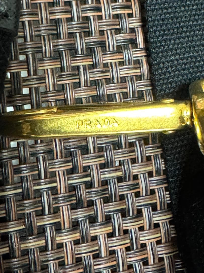 新品同様■ PRADA ストラップ キャンバス 111x130 cm