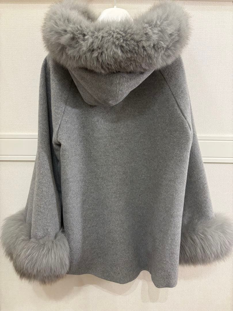 グレースコンチネンタルポンチョ　フォックスファー　グレー　36 アンゴラ