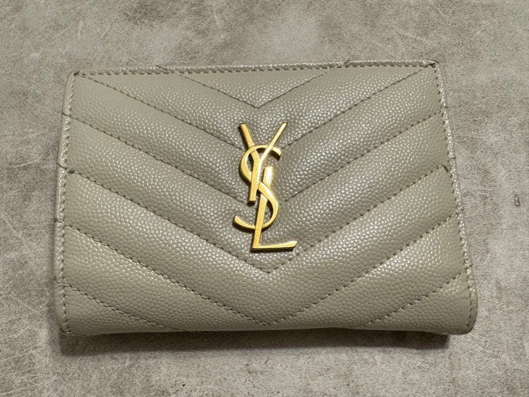 サンローラン　三つ折り財布