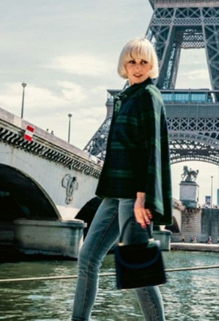 新品タグ付ジェンヌ JENNE BB.コラボ　ケープコートブリジットバルドーM