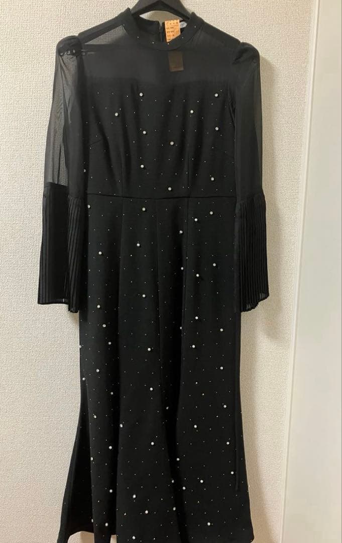 【LEJA】パールビジュー付き透け感プリーツフレアスリーブビーズマーメイドドレス