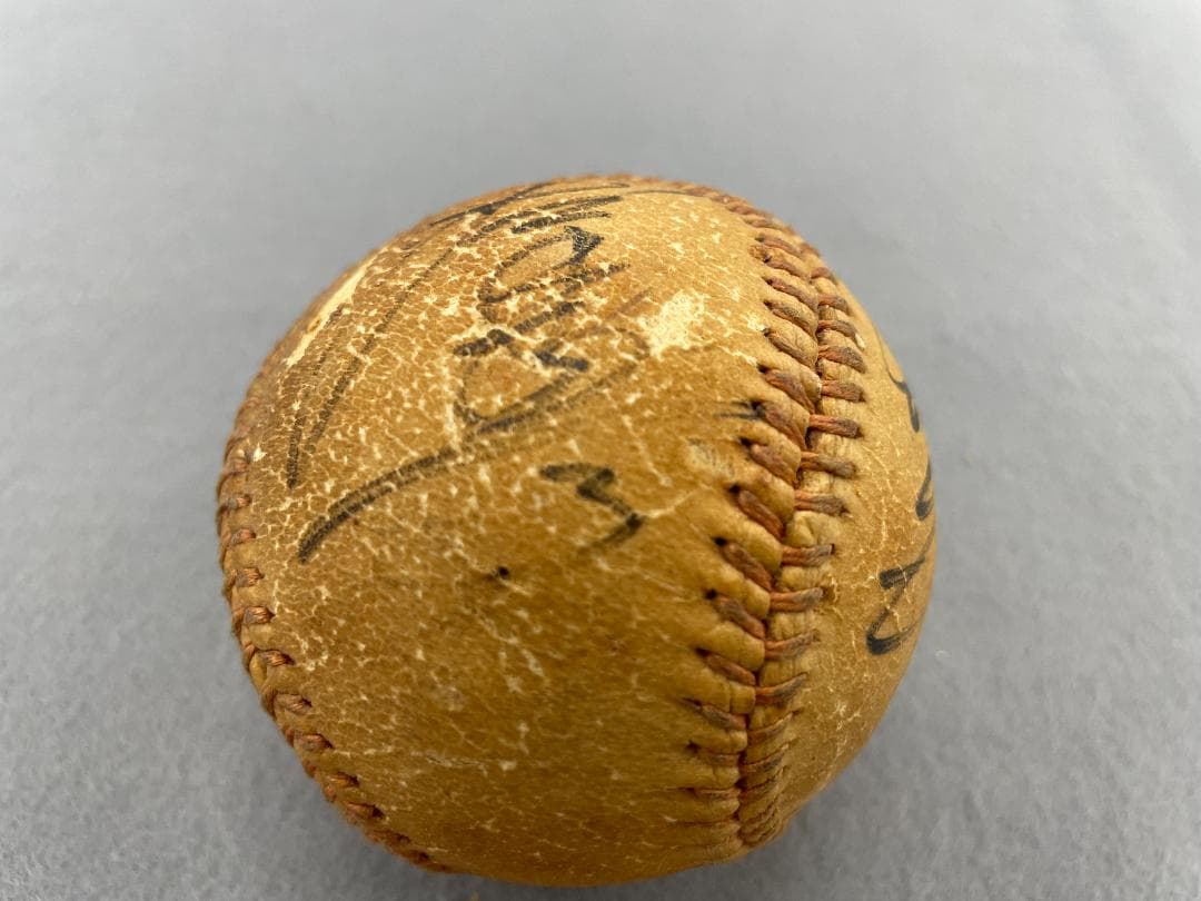 広島東洋カープ　サインボール　古葉監督　山本浩二 衣笠祥雄