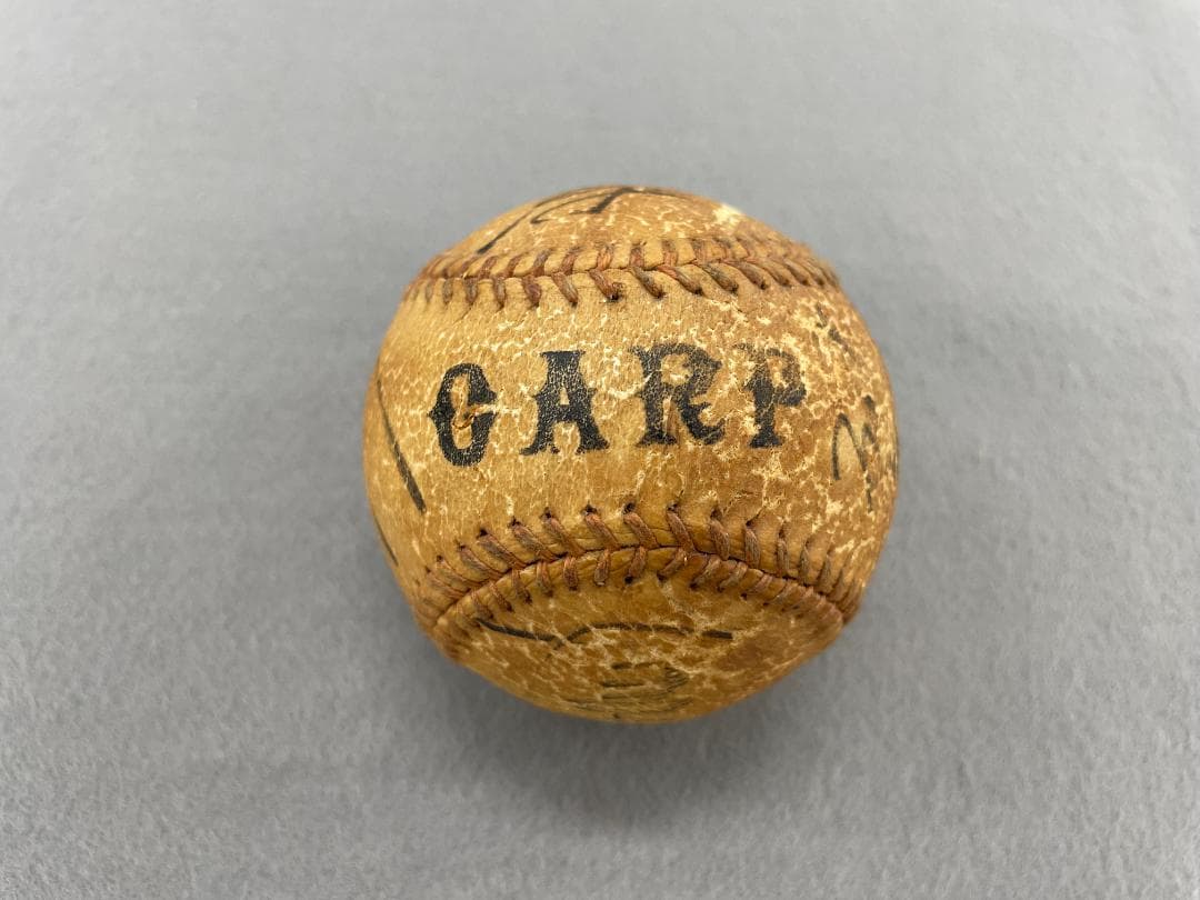 広島東洋カープ　サインボール　古葉監督　山本浩二 衣笠祥雄