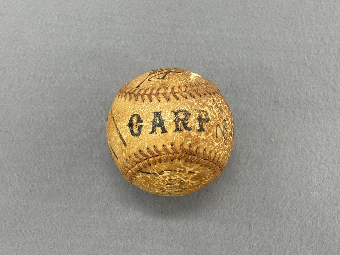 広島東洋カープ　サインボール　古葉監督　山本浩二 衣笠祥雄