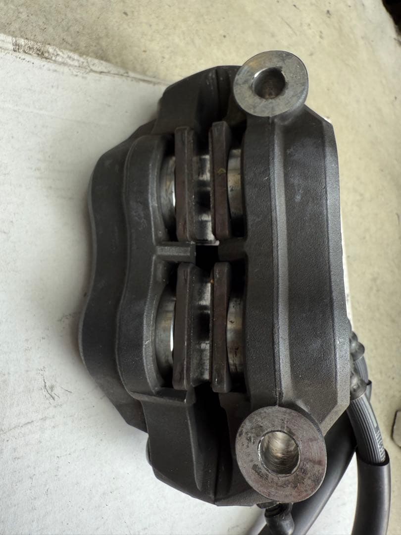 ZX-10R 2006年製 純正キャリパー ブレーキパット、ブレーキホース付