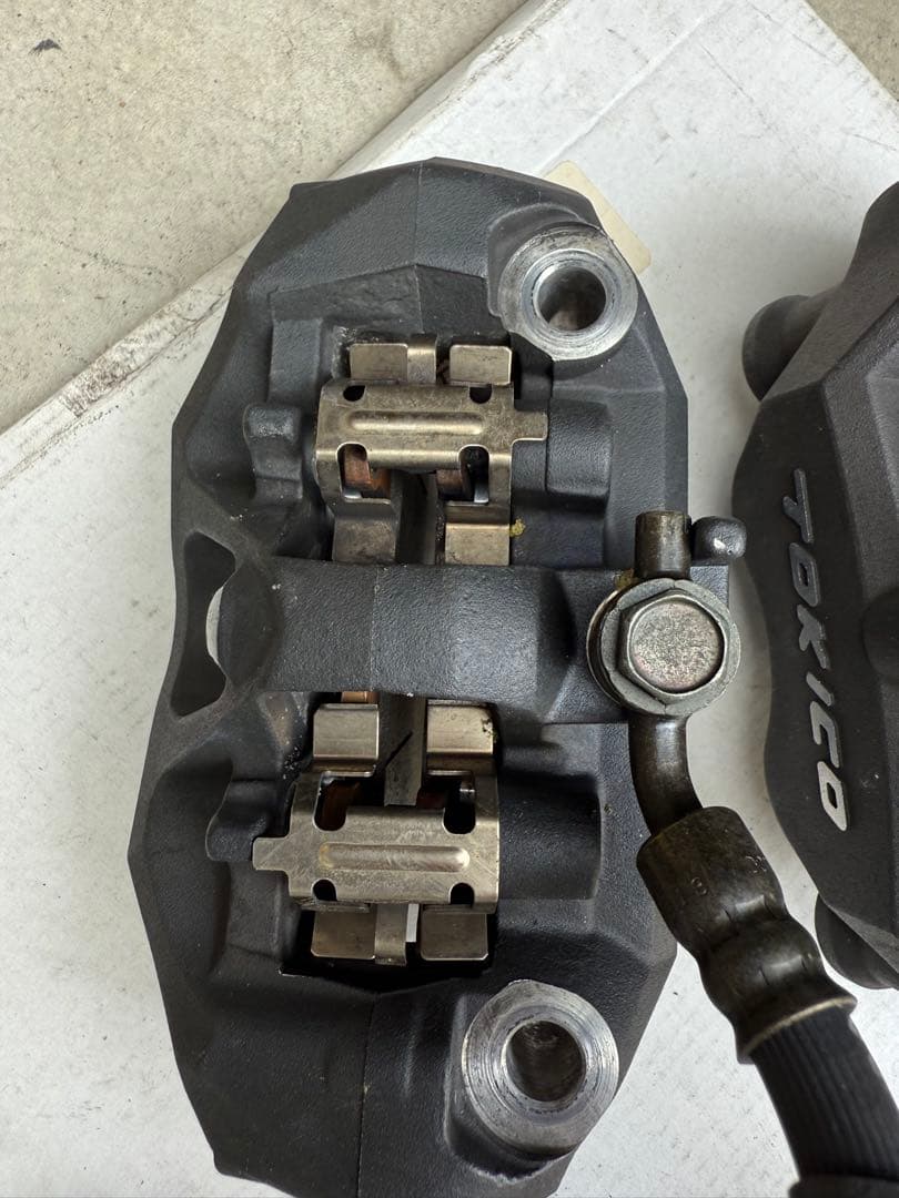 ZX-10R 2006年製 純正キャリパー ブレーキパット、ブレーキホース付