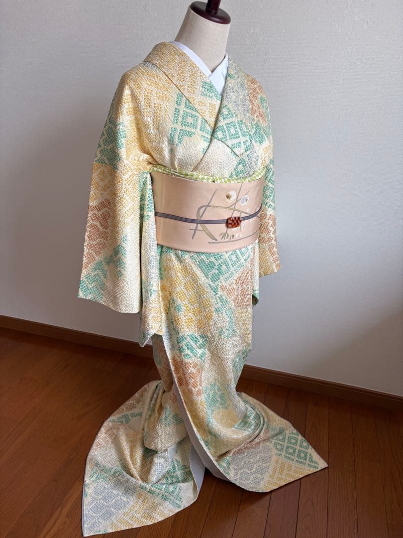 ❤️袷正絹小紋　クリームyellowの￼総絞り　　新品畳紙付き