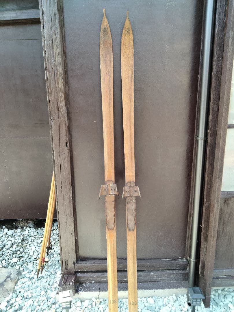 【引き取り限定】アンティーク 木製スキー板 ３セット