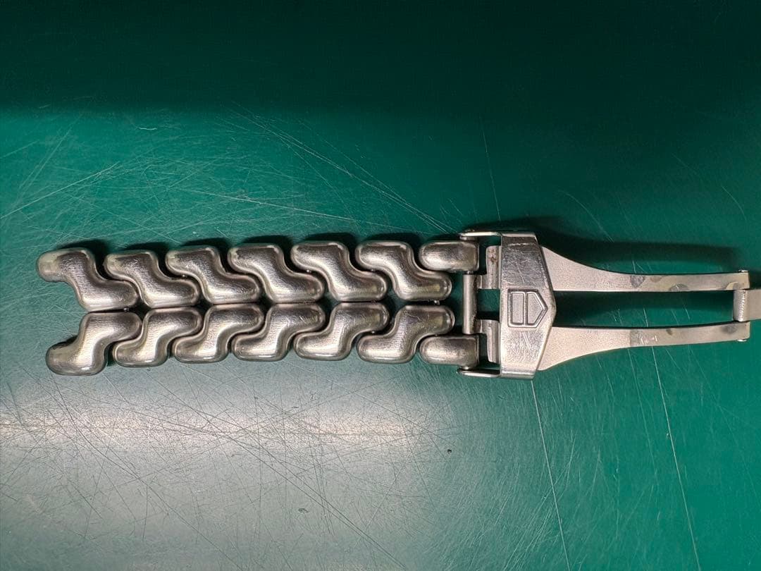 TAG HEUER ステンレススチール 金属ベルト