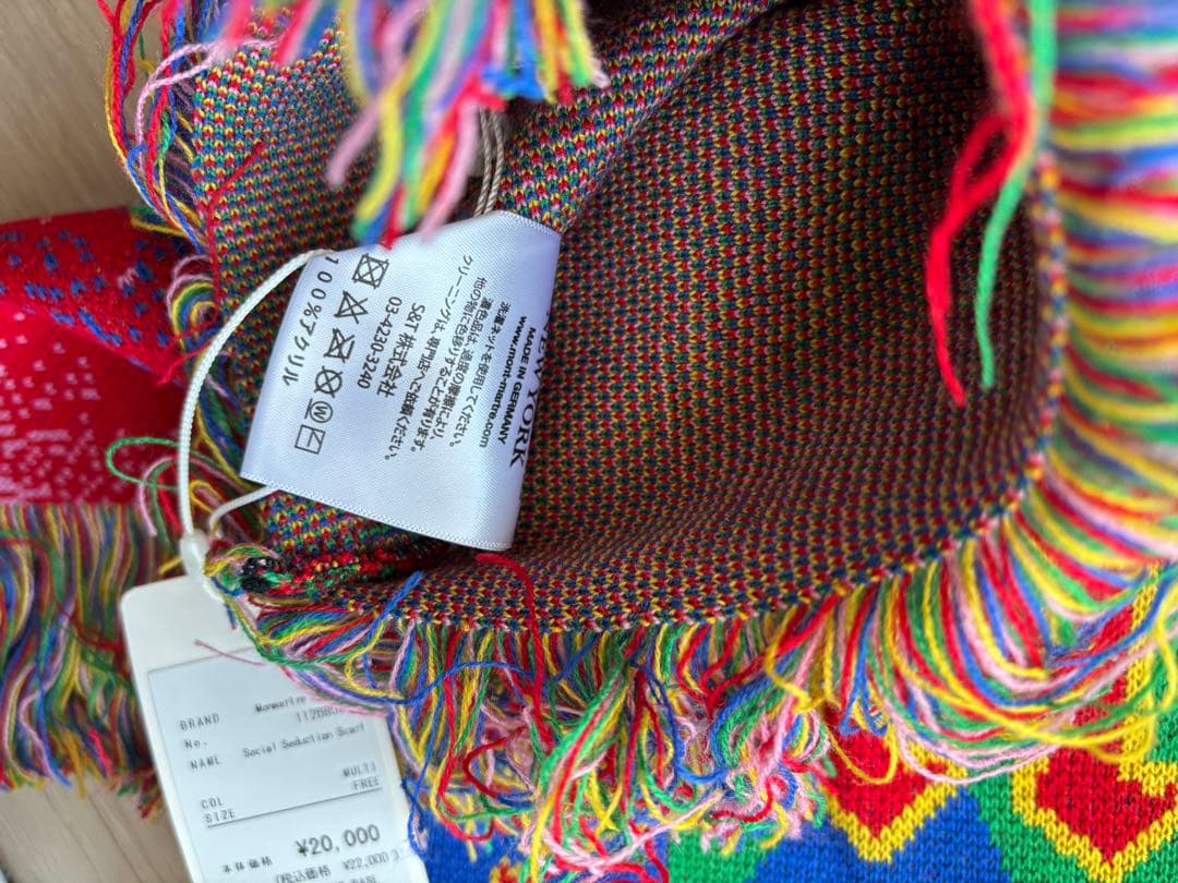 新品　タグ付き　MONTMARTRE NEW YORK マフラー