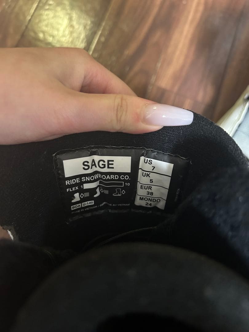 【期間限定値下げ】RIDE SAGE スノーボードブーツ ホワイト