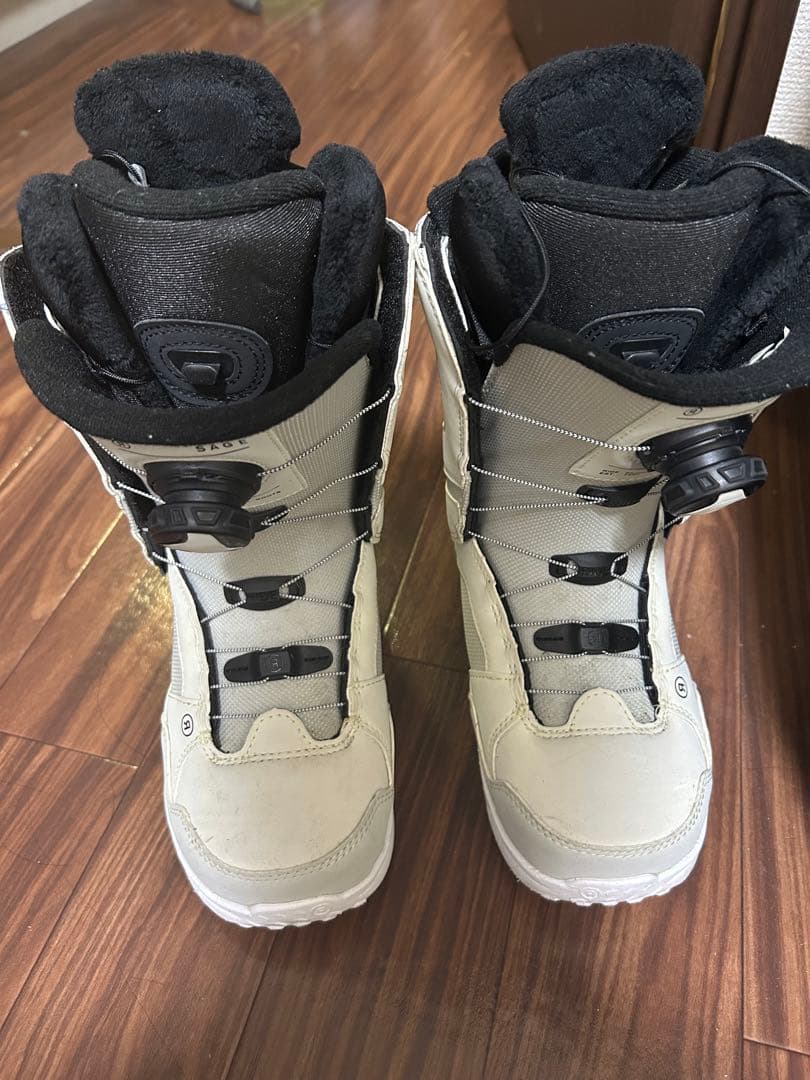【期間限定値下げ】RIDE SAGE スノーボードブーツ ホワイト