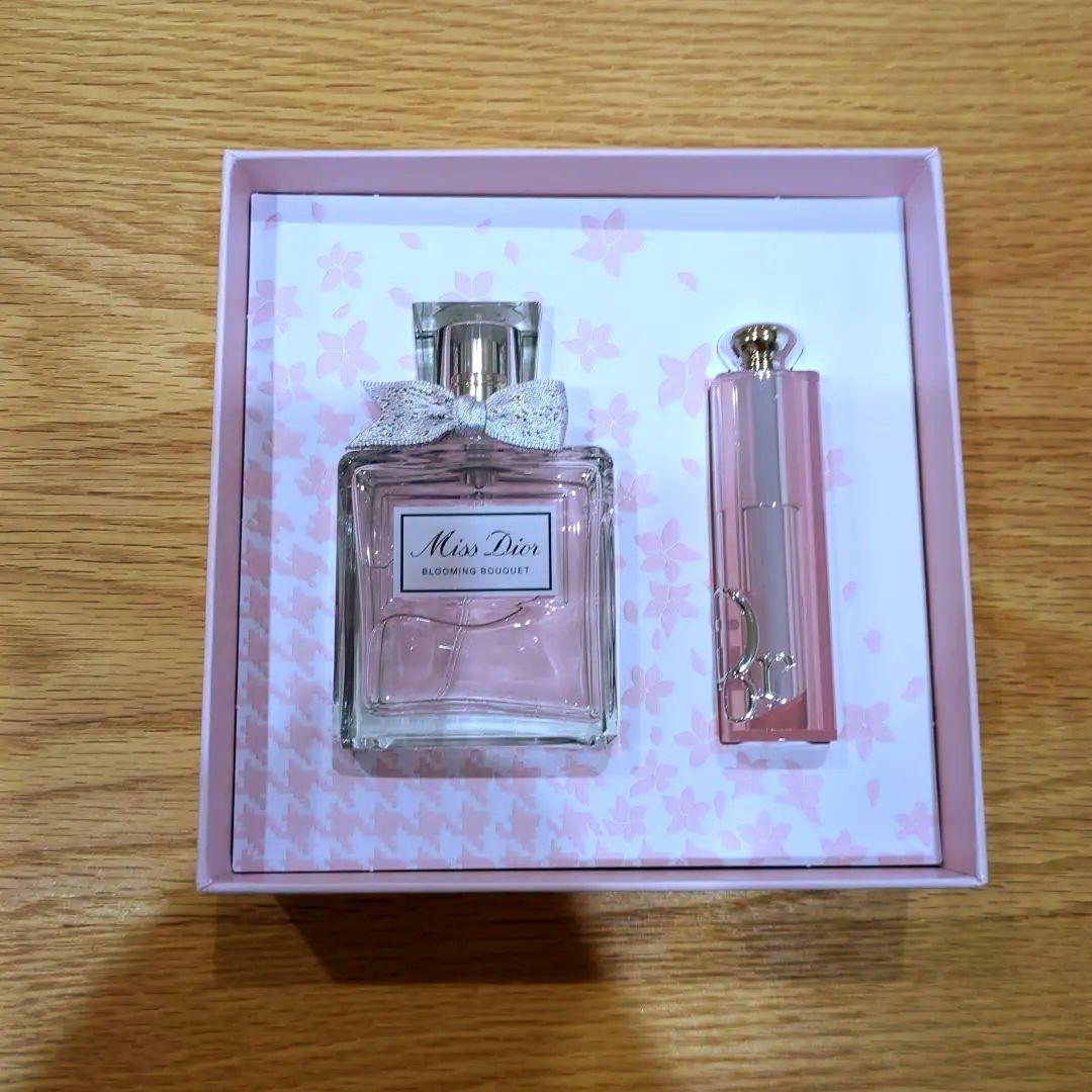 【限定】Dior ミスディオール コフレ オードゥ トワレ50mL＆リップグロウ