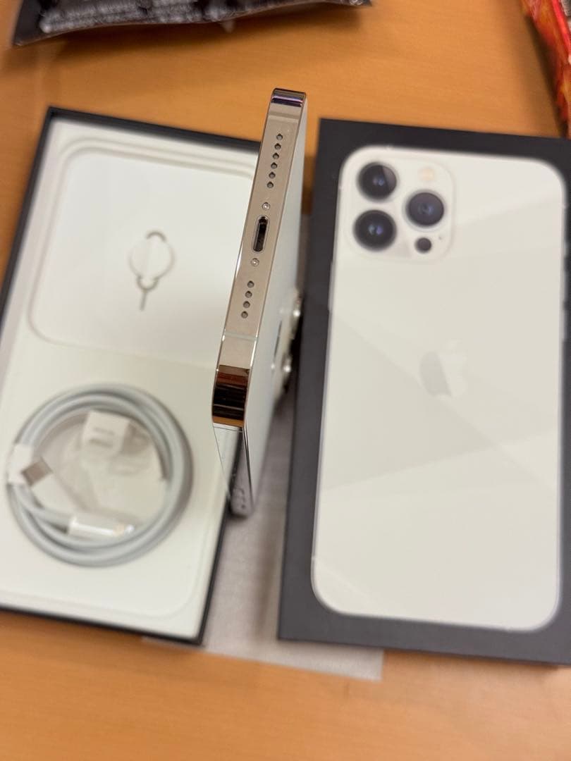 Apple iPhone 13 Pro Max 128Gシルバー 本体