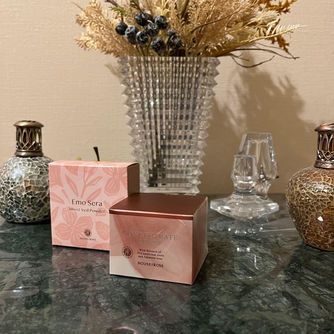 ハウスオブローゼ コンセントレートクリーム　モイストヴェールパウダー