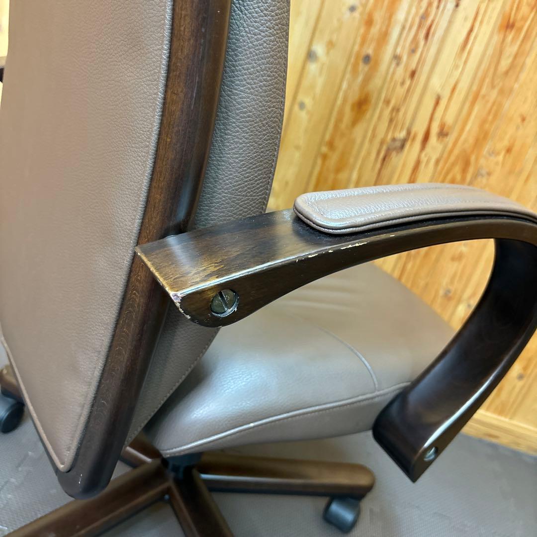 カリモク XT5750 肘付き デスクチェア 書斎椅子 本革