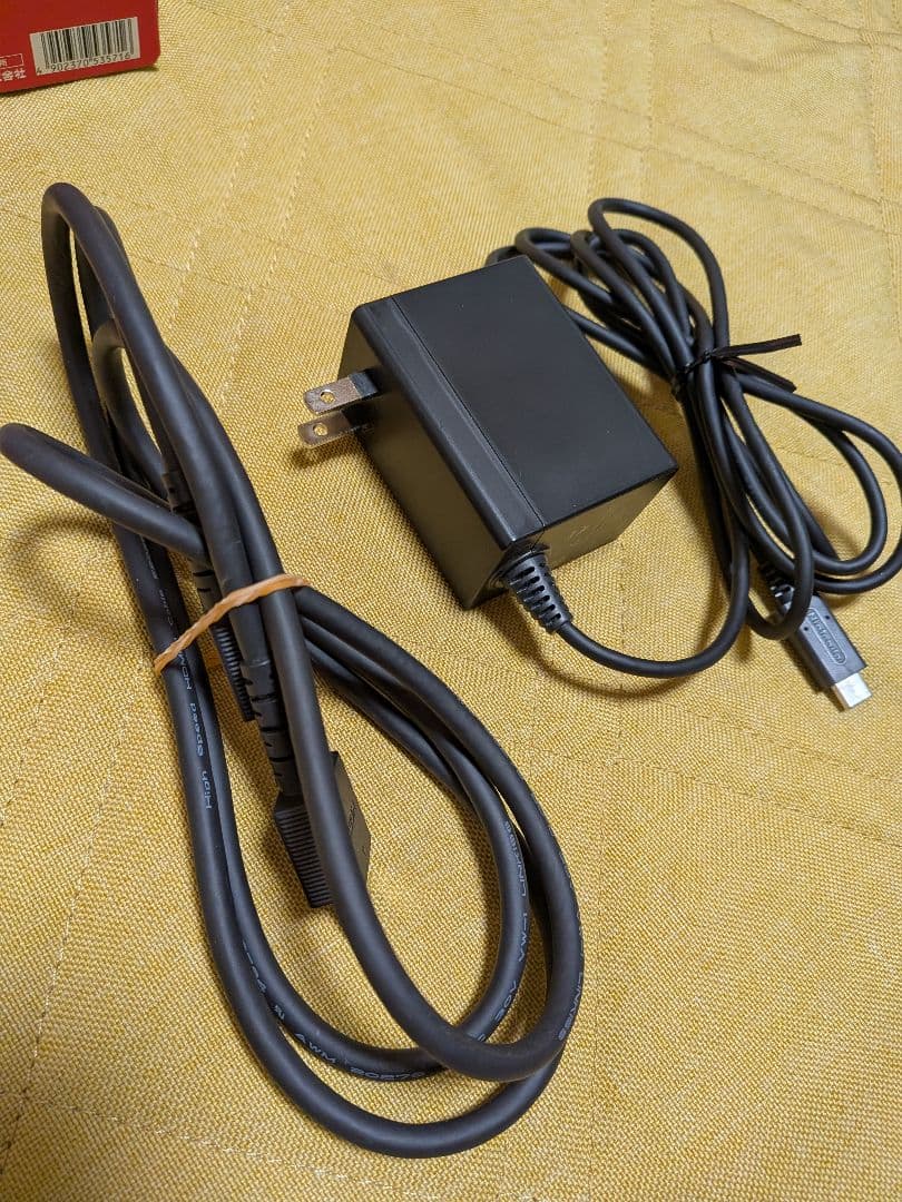 Nintendo Switch 本体 2017年製 SDカード付（128GB）