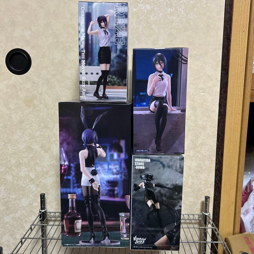 早い者勝ち！　チェンソーマン　レゼ　フィギュア　４個セット