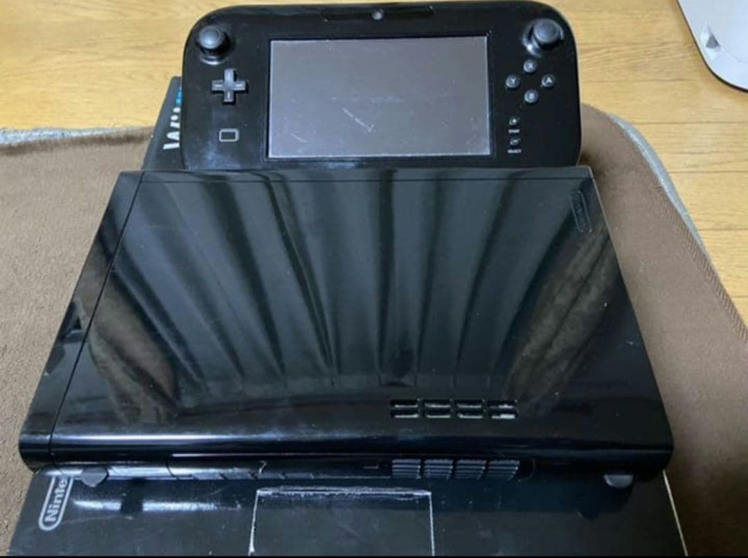 Wii U 本体 （32GB）＋Wii 本体＆ソフト15本付き