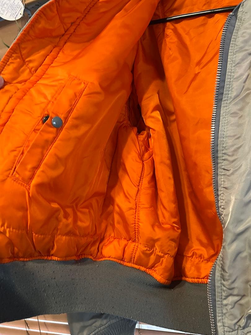 ジャケット・アウター ALPHA MA-1 FLIGHT JACKET silver