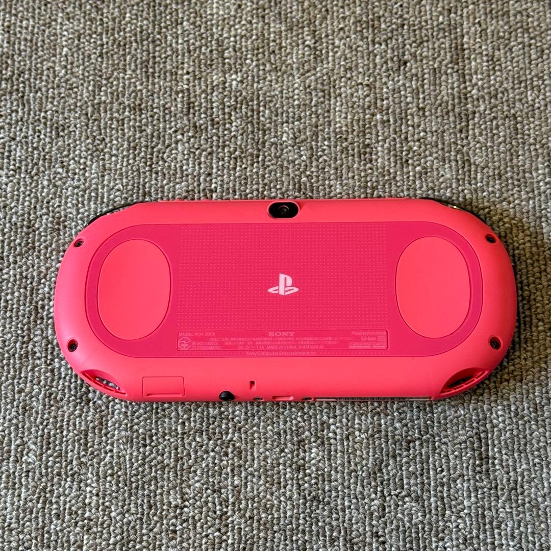 PSVITA PCH-2000 ピンク/ブラック
