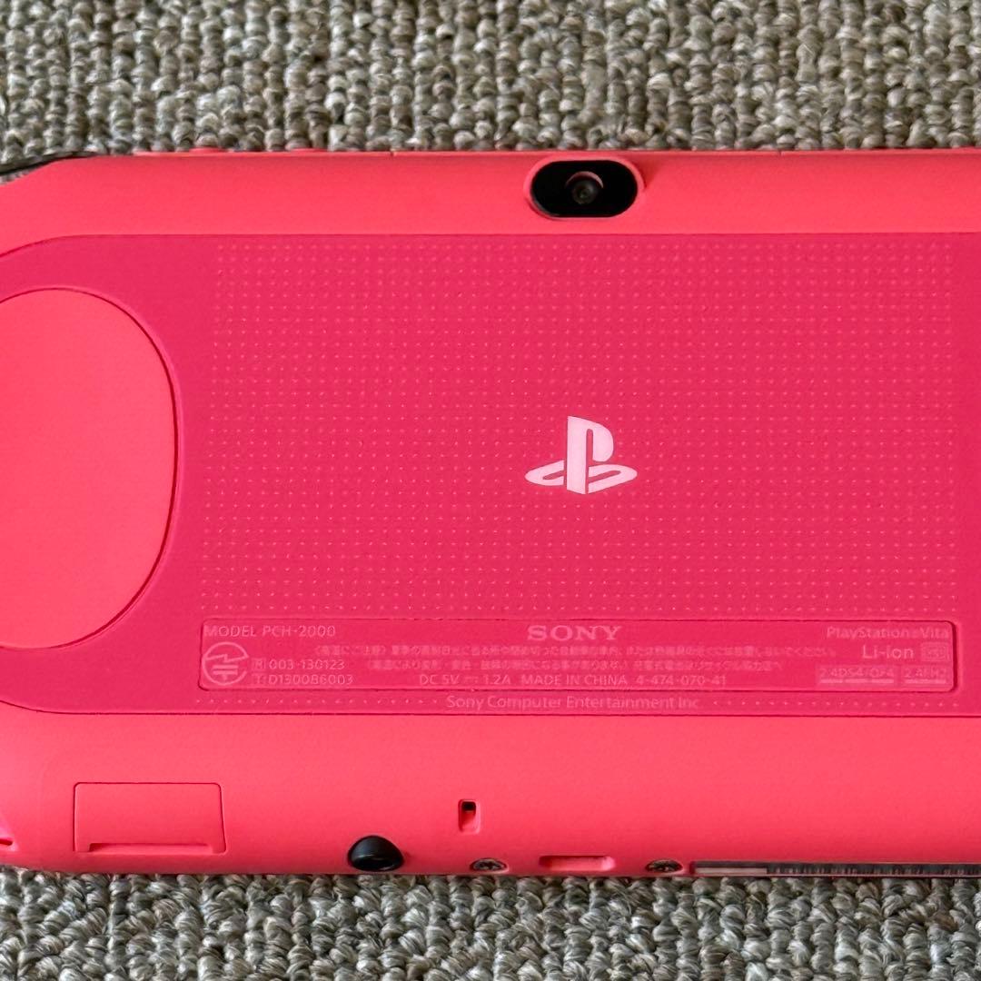 PSVITA PCH-2000 ピンク/ブラック