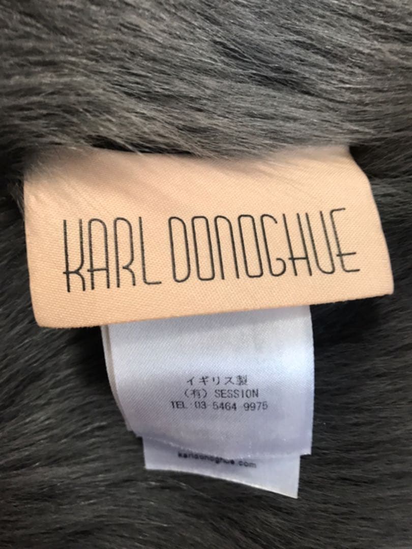 未使用品　カールドノヒュー　ムートンケープ