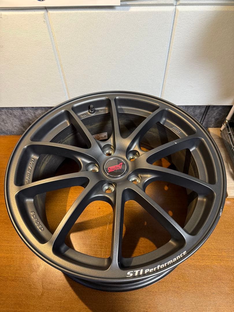 STIパフォーマンスホイール 18インチ8.0J（マットガンブラック）1本