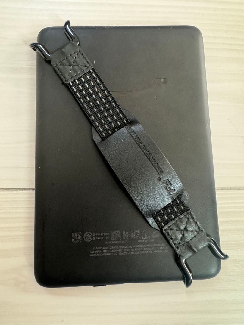 kindle 11世代 16gb 6インチ ブラック 広告あり バンド付き