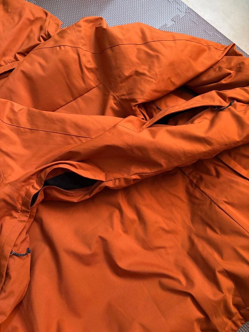 サロモン　スキーウェア上下