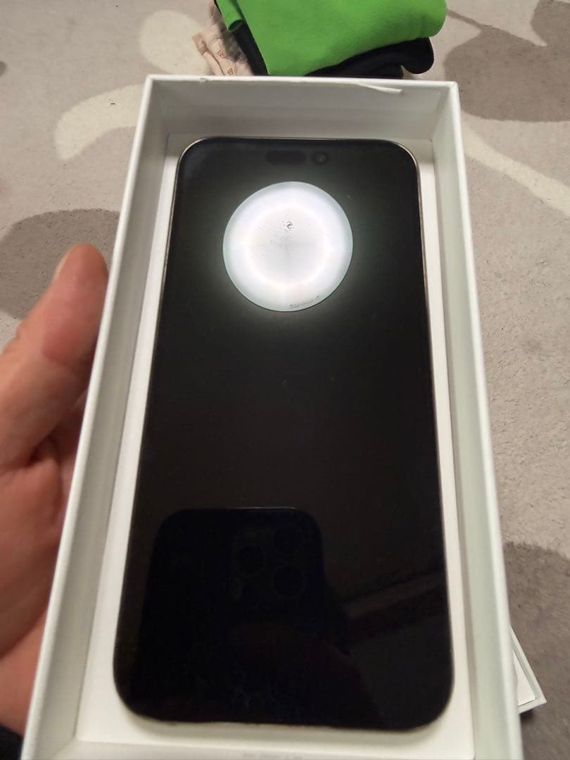 輝*き様 Apple iPhone14PROMAX 128GB GOLD