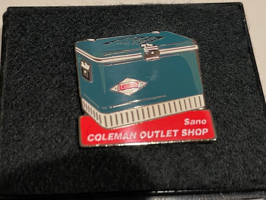 コールマン アウトレットショップ限定　非売品　ピンバッジ　バラ売り不可