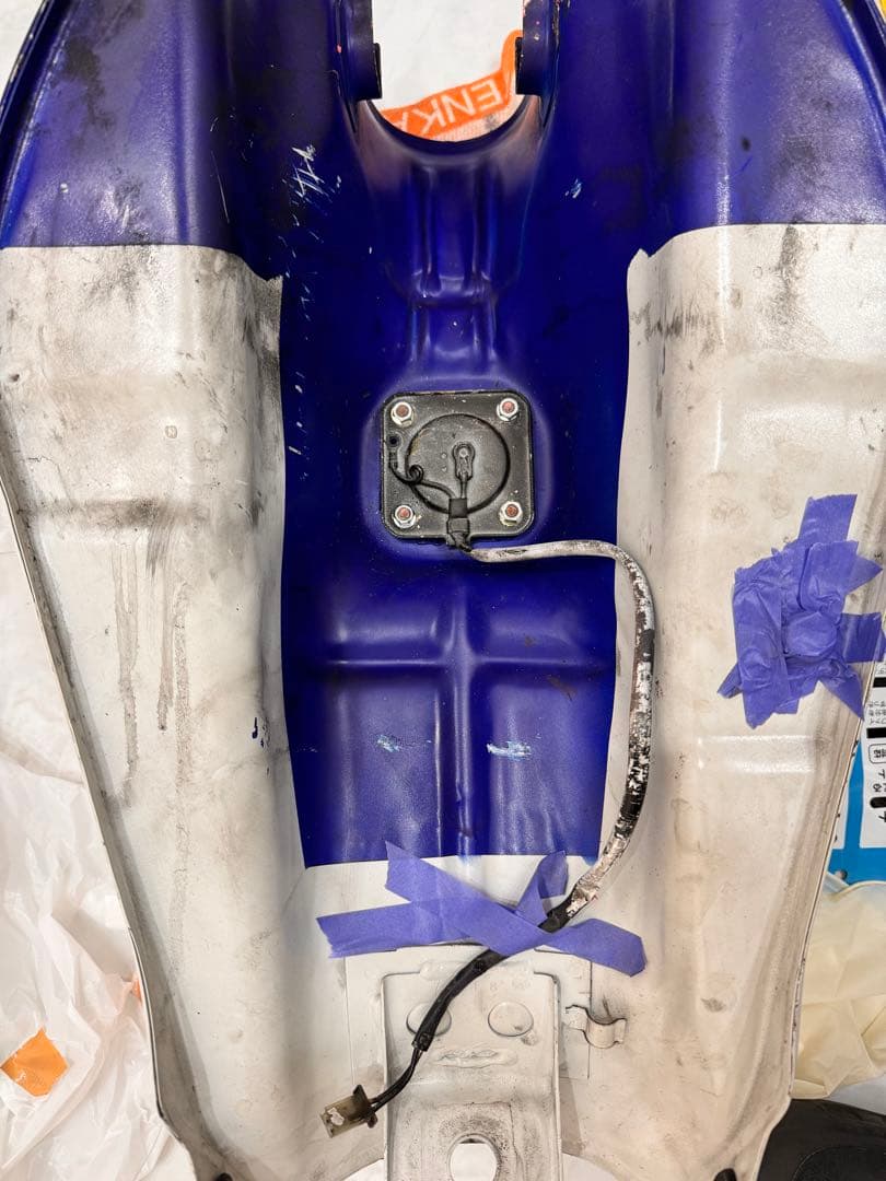 CBX400F 外装セットタンクBEET 1型純正カラー　青白当時物