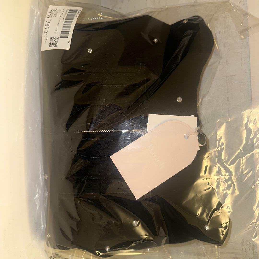 新品未開封 Darich DDロゴビージュジップパーカー